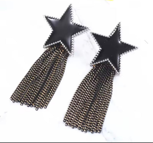 Aretes estrella negros