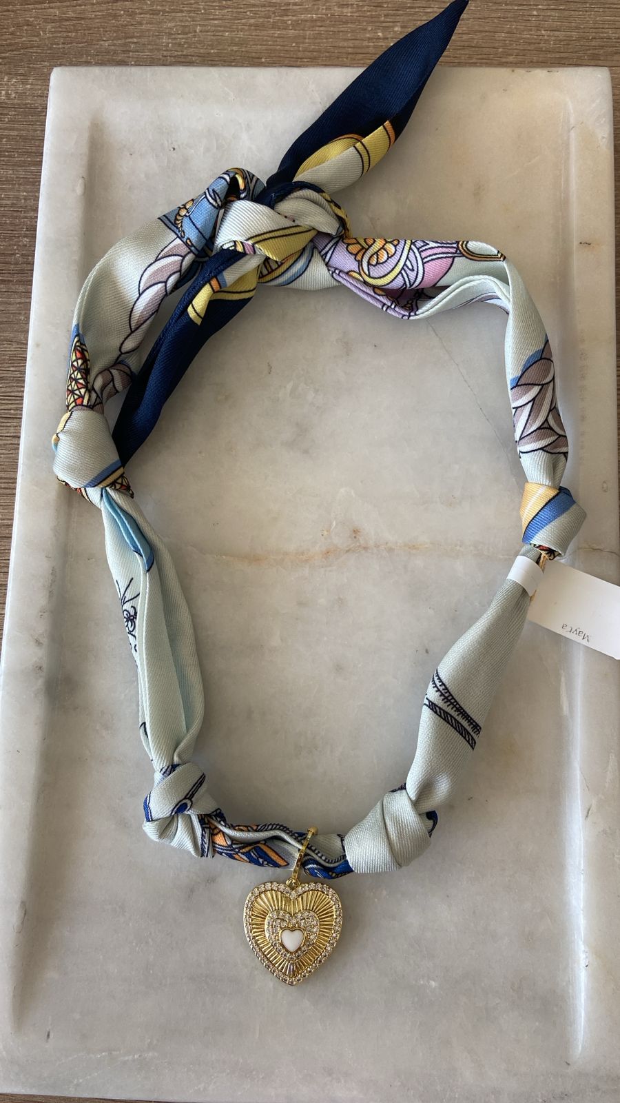 Choker mascada