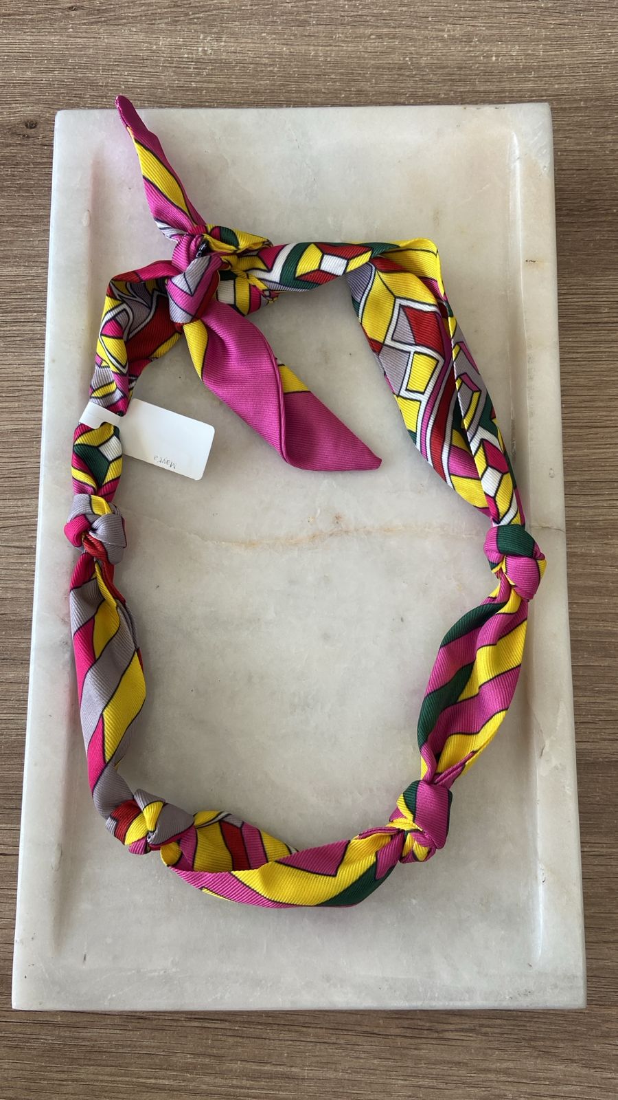 Collar mascada