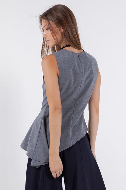 BLUSA GRIS ASIMÉTRICA
