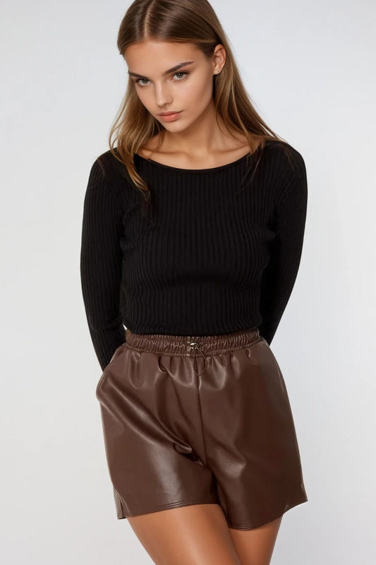 Short vinipiel café