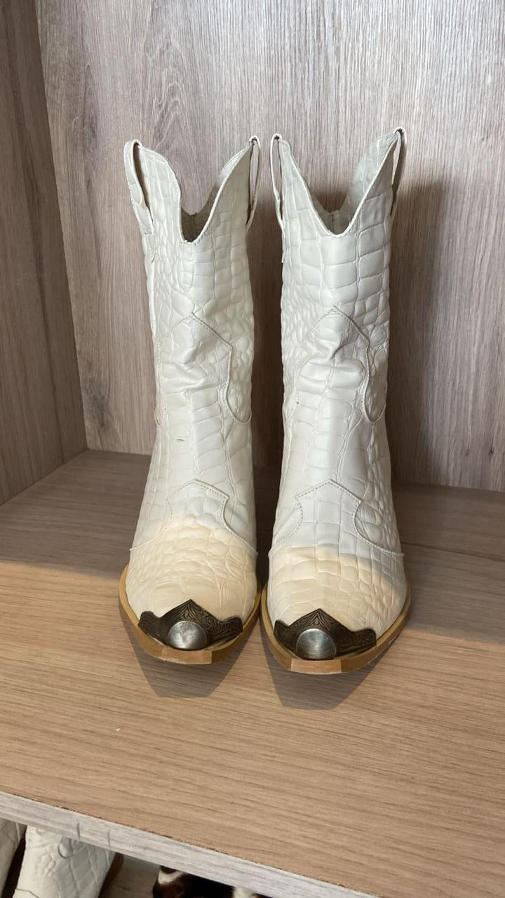 BOTA LATTE