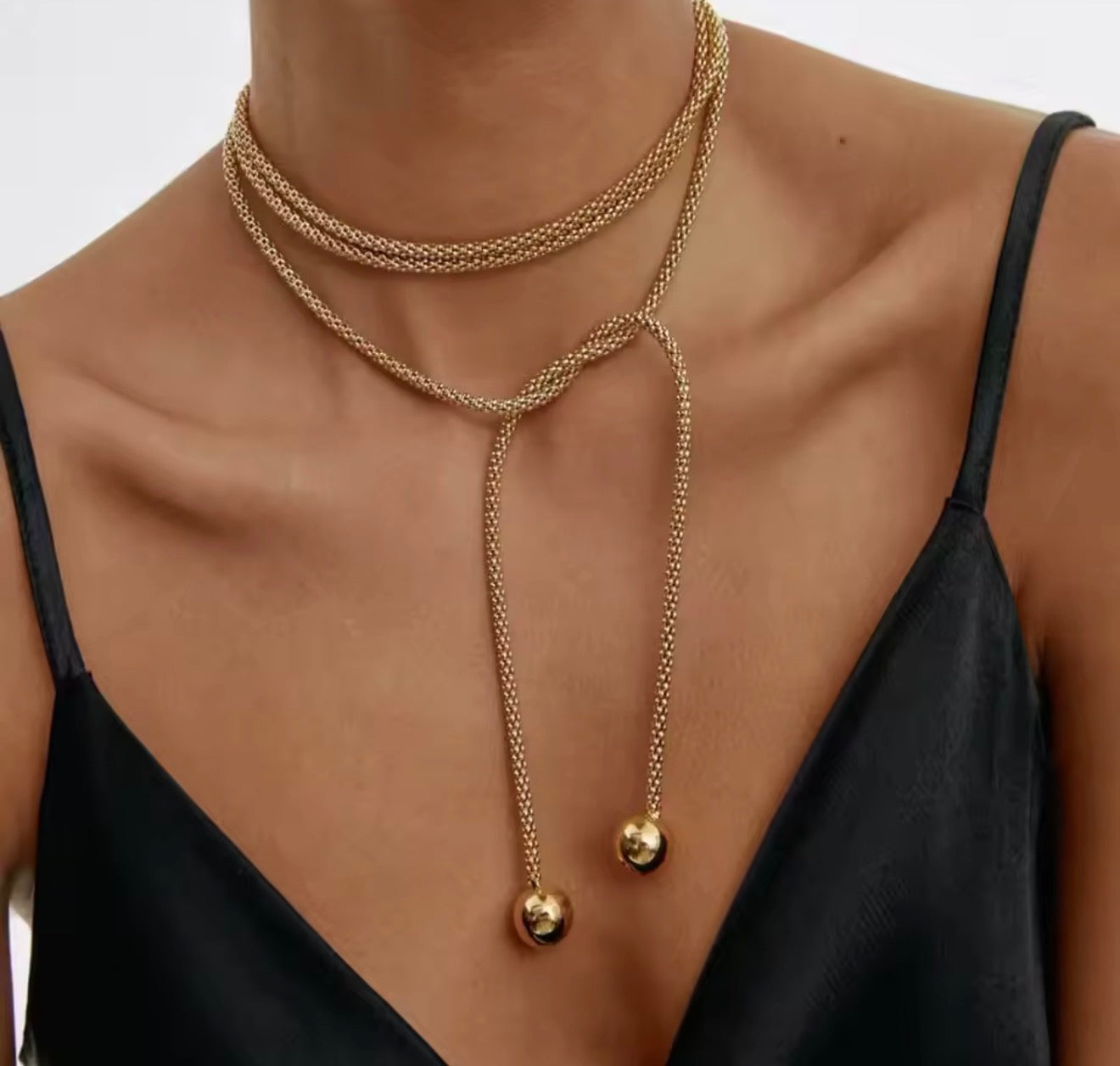 Collar corbatín