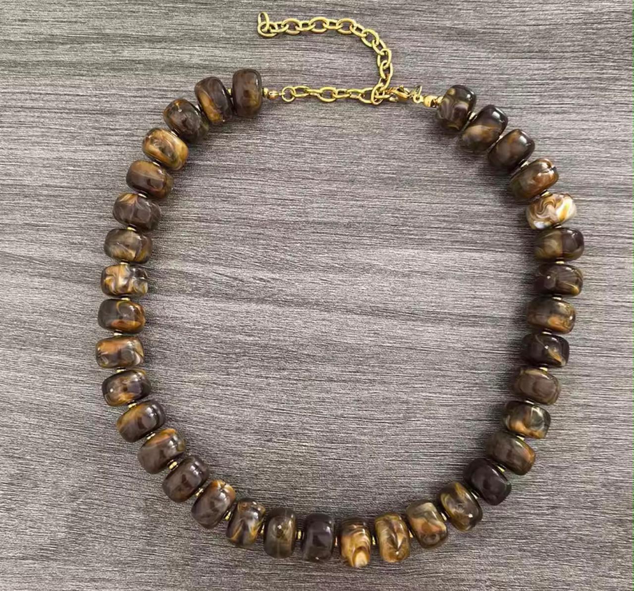 COLLAR CUENTAS PIEDRA
