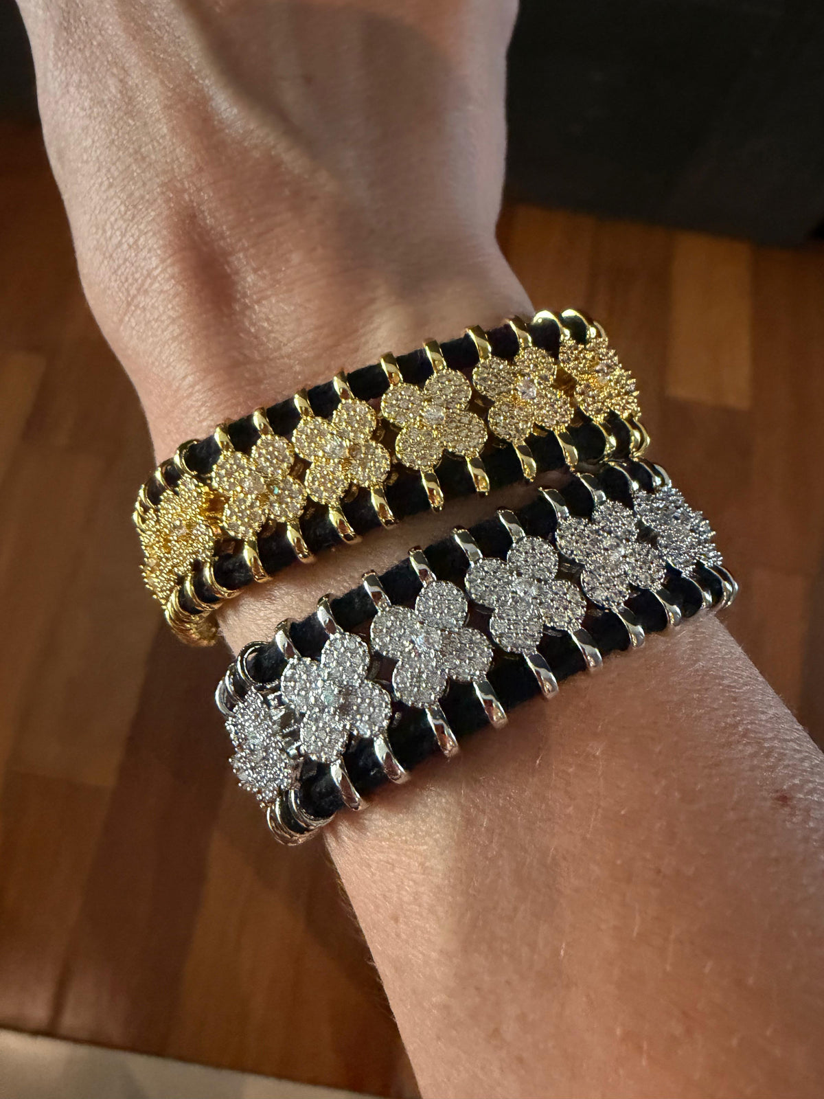 BRAZALETE BRILLOS FLOR
