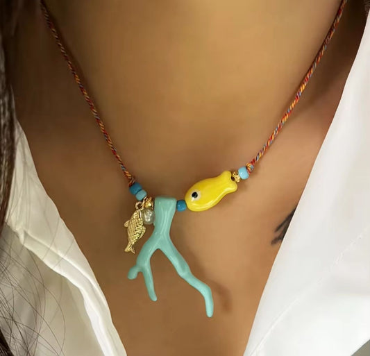 Collar coral