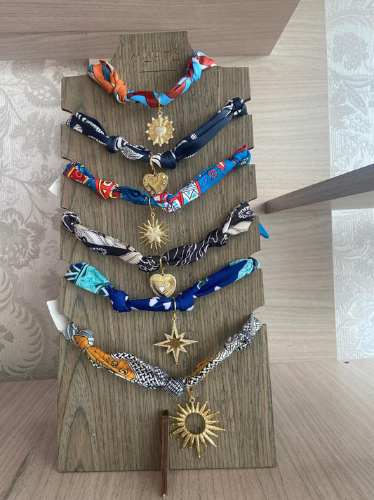 Choker con mascada
