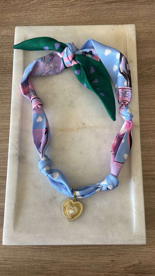 Choker con mascada
