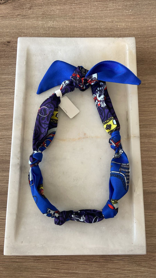 Collar mascada