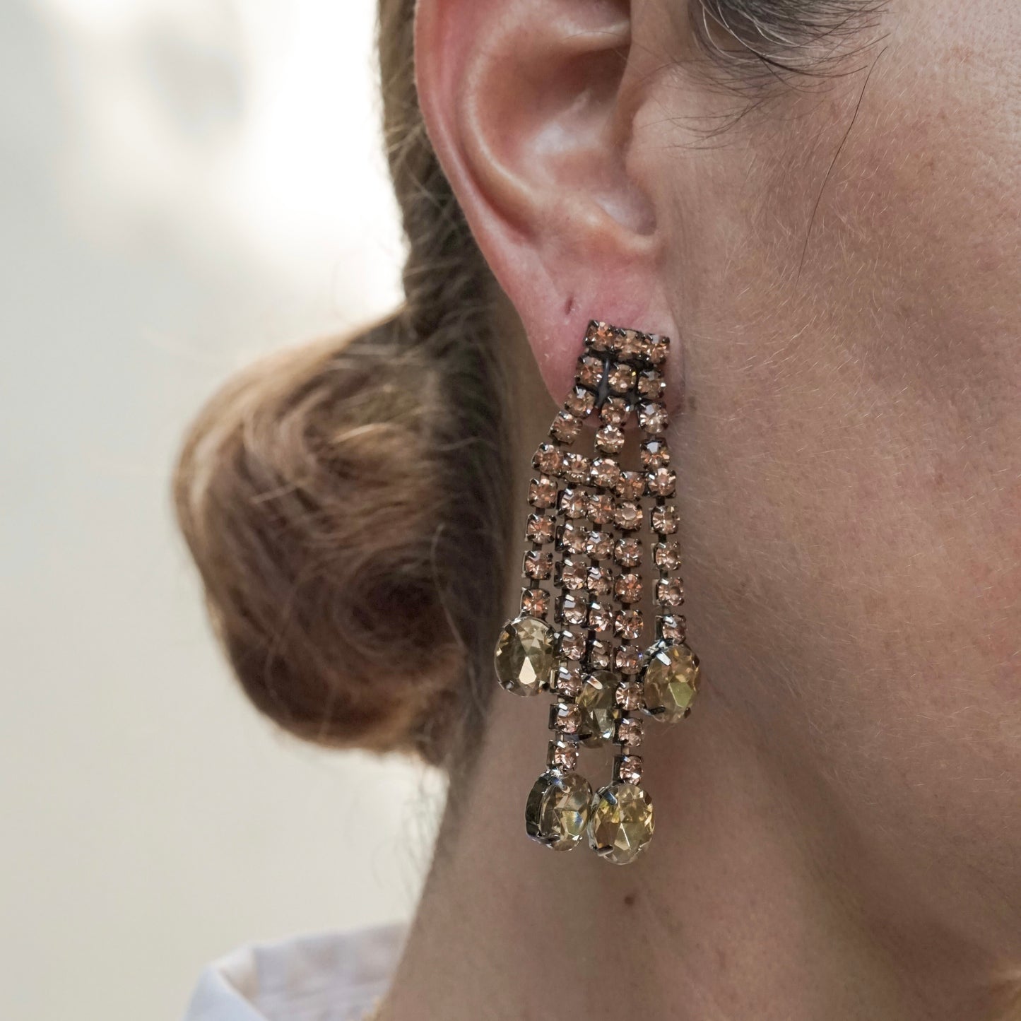 Aretes colgante café